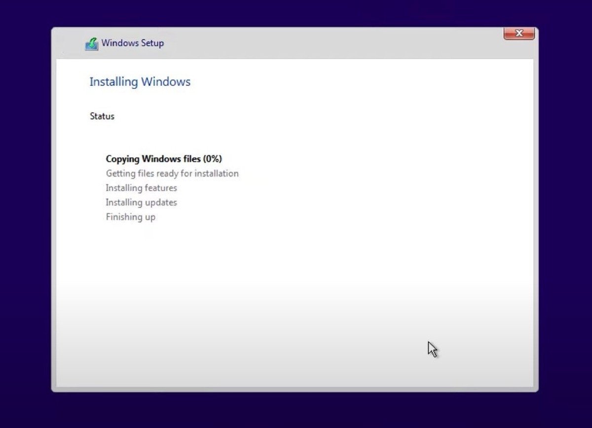 Windows 11 installation process is running
